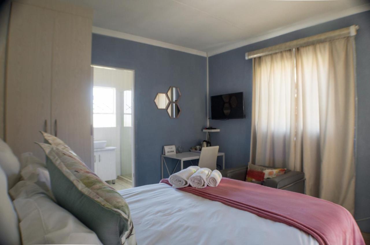 Seroloana Guest House Rustenburg Exterior foto