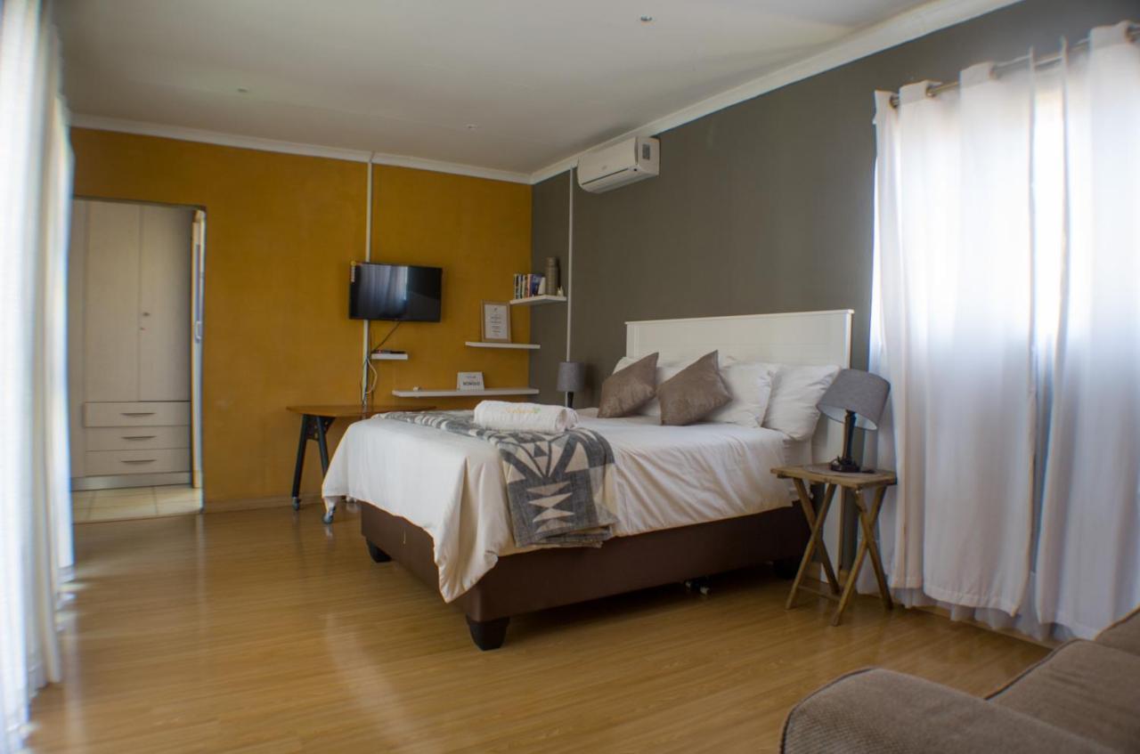 Seroloana Guest House Rustenburg Exterior foto